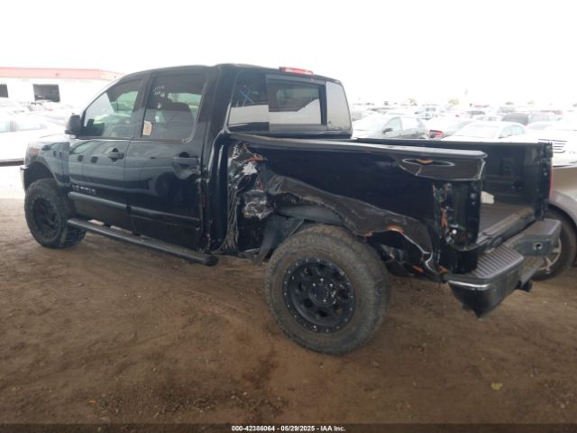 1N6BA0EC4EN503126 Nissan TITAN SV