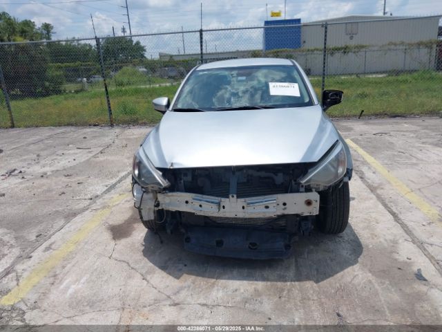 3MYDLBYV5JY332237 Toyota YARIS IA
