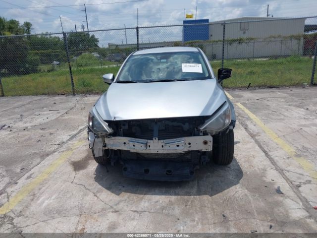 3MYDLBYV5JY332237 Toyota YARIS IA