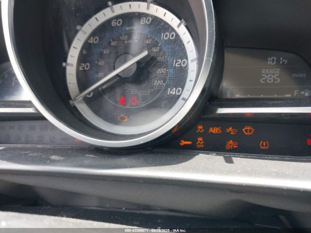 3MYDLBYV5JY332237 Toyota YARIS IA