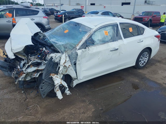 1N4AL3AP4FN880162 Nissan 2015