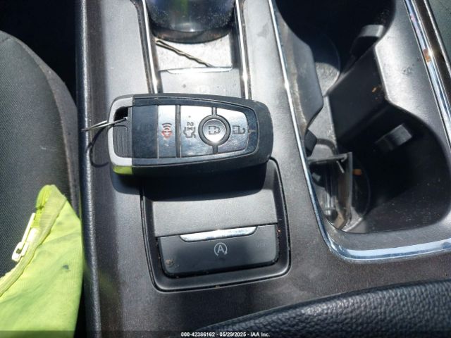 3FA6P0HD8JR252678 Ford FUSION SE