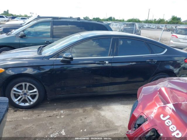 3FA6P0HD8JR252678 Ford FUSION SE
