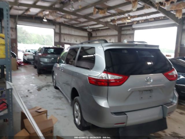 5TDKZ3DC5JS904817 Toyota SIENNA LE