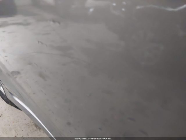 5TDKZ3DC5JS904817 Toyota SIENNA LE