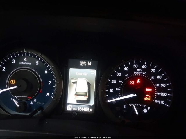 5TDKZ3DC5JS904817 Toyota SIENNA LE