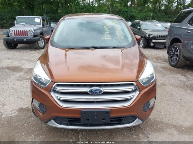 1FMCU0GD9HUA53712 Ford ESCAPE SE