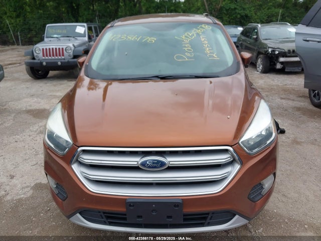 1FMCU0GD9HUA53712 Ford ESCAPE SE