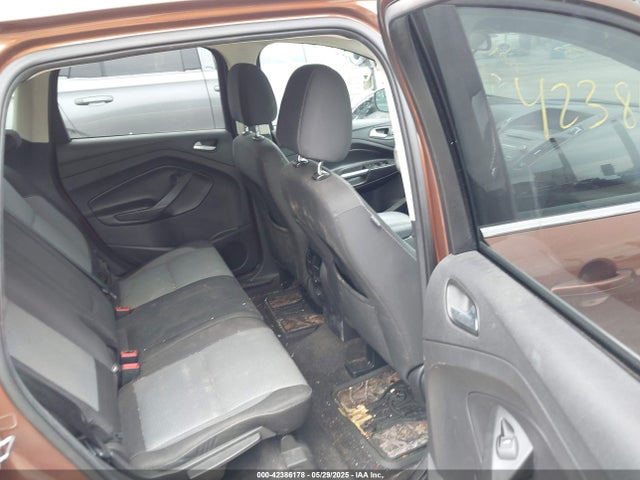 1FMCU0GD9HUA53712 Ford ESCAPE SE