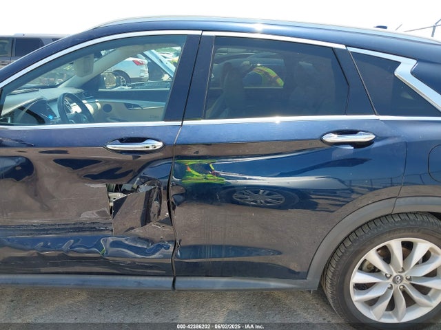 3PCAJ5M18KF125687 Infiniti QX50
