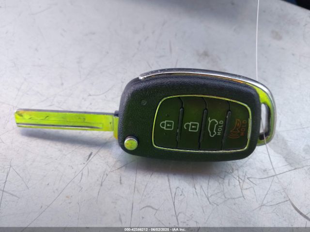 5XYZU3LB9HG417021 Hyundai Santa Fe Sport 2.4l