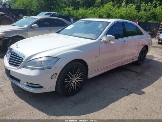 2012 MERCEDES-BENZ S 550 WDDNG7DB8CA461313 Photo 1