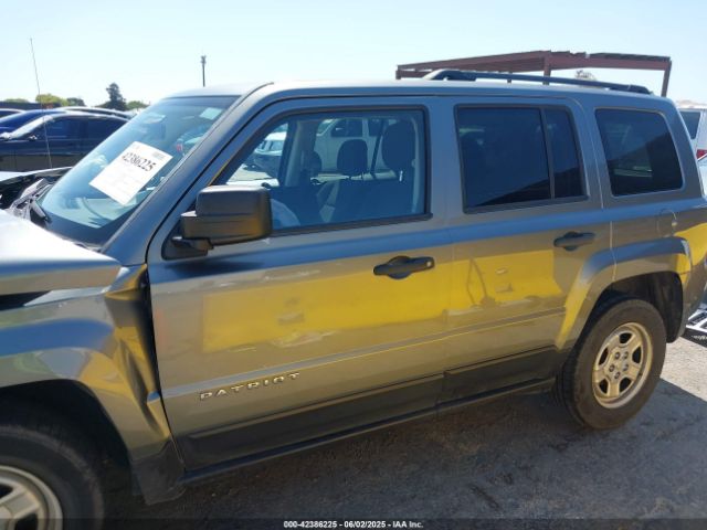 1C4NJPBA8ED547986 Jeep Patriot Sport