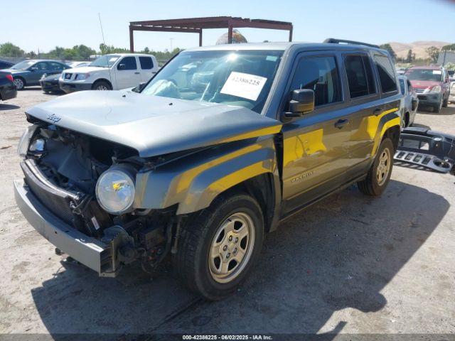 1C4NJPBA8ED547986 Jeep Patriot Sport