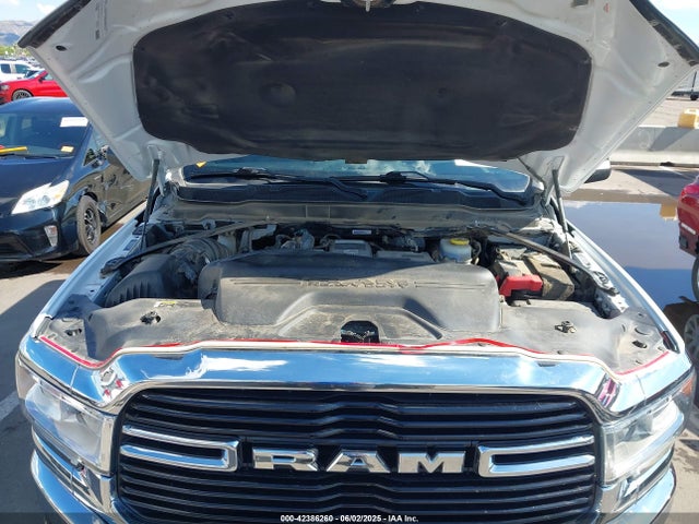 3C6UR5DL1MG676863 RAM 2500