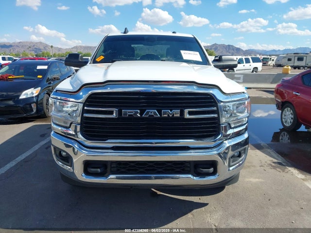 3C6UR5DL1MG676863 RAM 2500