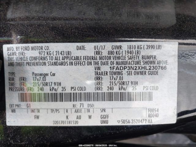 1FADP3N2XHL230766 Ford Focus Titanium