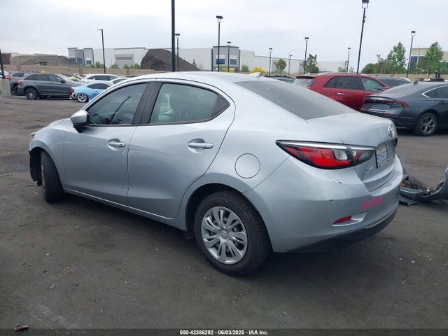 3MYDLBYV2KY525317 Toyota p5v