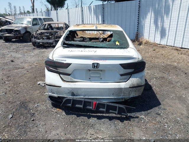 1HGCV1F38JA128585 Honda l15be