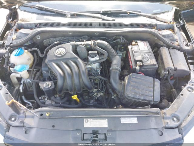 3VW2K7AJ4EM390797 Volkswagen Jetta 2.0l S
