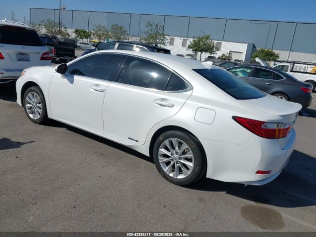 2015 LEXUS ES 300H JTHBW1GG9F2085576 Photo 2