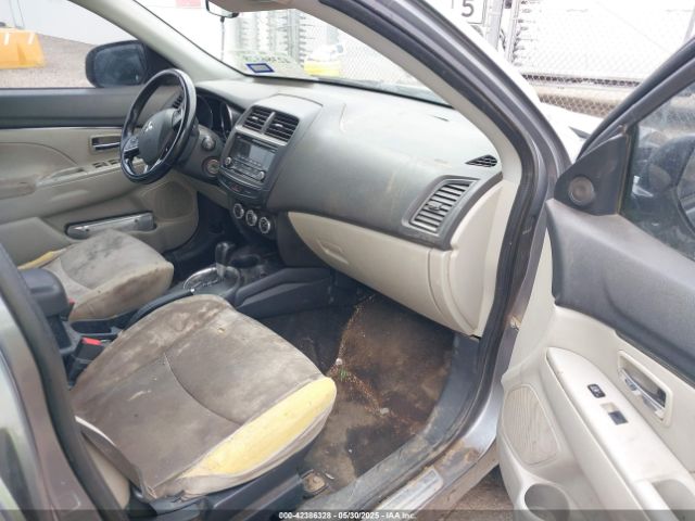 2017 MITSUBISHI OUTLANDER SPORT JA4AP3AU8HZ003359 Photo 4