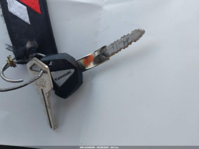 2019 KAWASAKI ZX636 JKBZXJH19KA000989 Photo 10