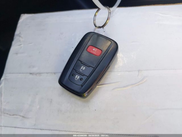 JTDKBRFU3H3559960 Toyota Prius Two