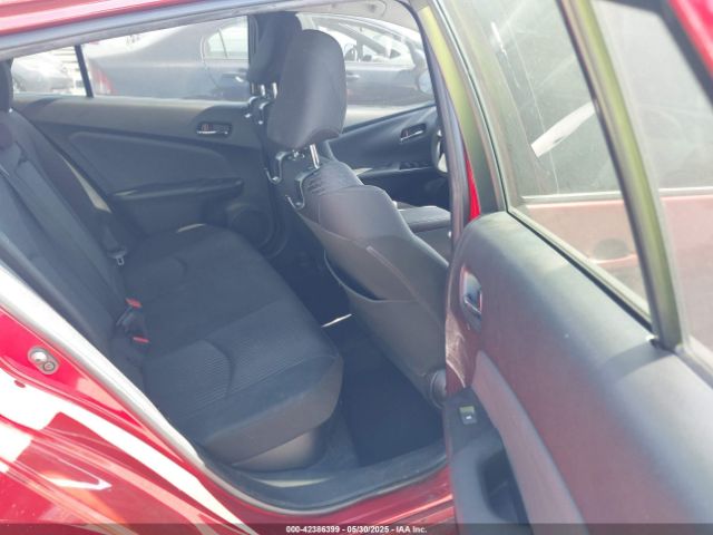 JTDKBRFU3H3559960 Toyota Prius Two