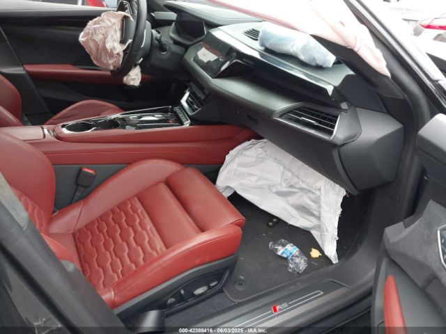 2024 AUDI RS E-TRON GT WAUBHBFW0R7900438 Photo 4