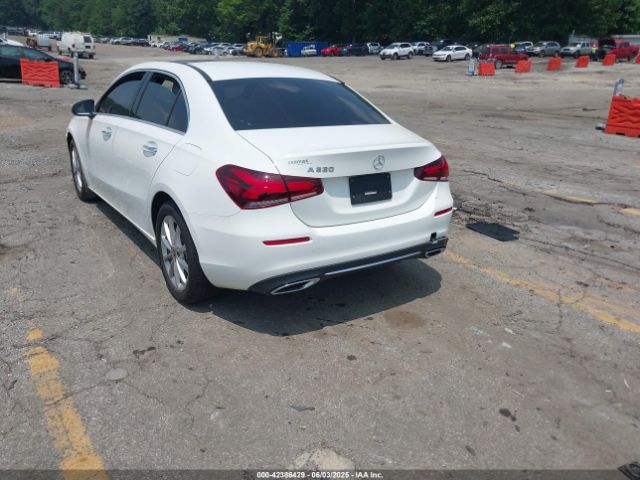 2021 MERCEDES-BENZ A 220 W1K3G4EB7MJ264400 Photo 2
