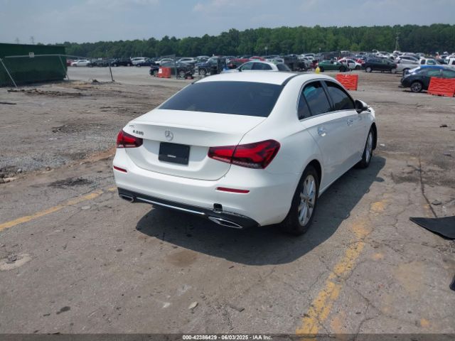 2021 MERCEDES-BENZ A 220 W1K3G4EB7MJ264400 Photo 3
