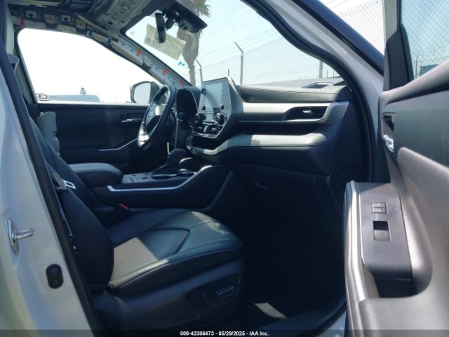 5TDHZRAH1NS560163 Toyota 2gr-fks