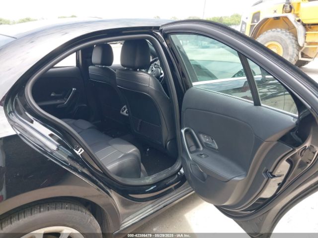 2021 MERCEDES-BENZ A 220 W1K3G4FB3MJ278745 Photo 7