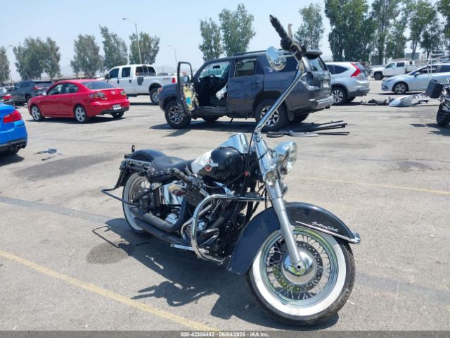 2017 HARLEY-DAVIDSON FLSTC 1HD1BWV18HB038612