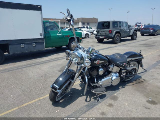 2017 HARLEY-DAVIDSON FLSTC 1HD1BWV18HB038612 Photo 1