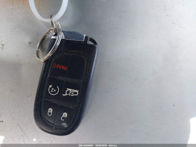 2019 JEEP CHEROKEE 1C4PJLDB7KD207845 Photo 10