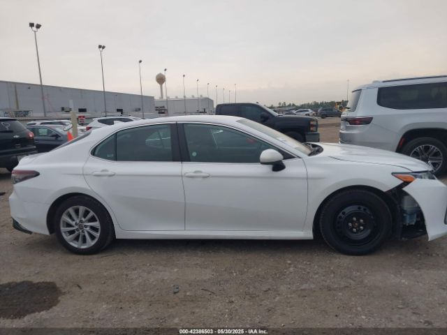 4T1C11AK6RU884401 Toyota CAMRY LE