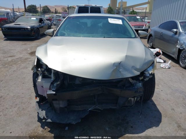 4T1BD1EB1EU025174 Toyota 2ar-fxe+2jm