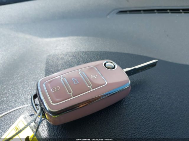 2015 VOLKSWAGEN BEETLE 3VWF17AT0FM655321 Photo 10
