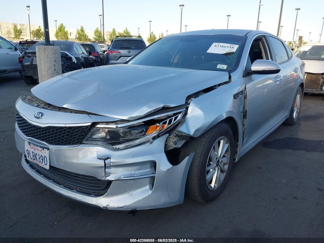 5XXGT4L31JG227748 KIA Optima Lx