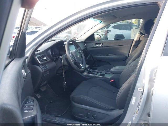 5XXGT4L31JG227748 KIA Optima Lx