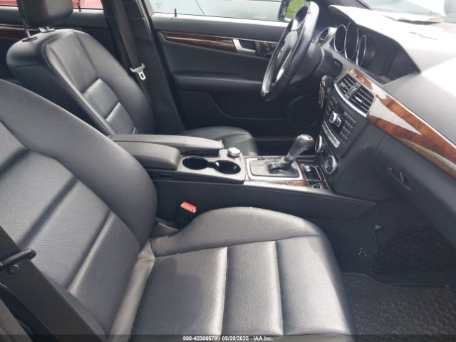 WDDGF8AB9EA952191 Mercedes-Benz 2014