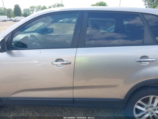 5XYKT3A63FG661836 KIA SORENTO LX