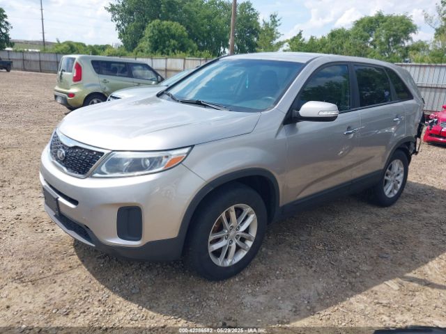 5XYKT3A63FG661836 KIA SORENTO LX