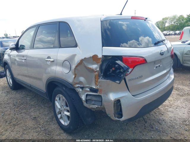 5XYKT3A63FG661836 KIA SORENTO LX
