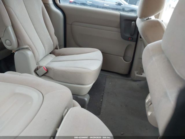 KNDMG4C70E6581338 KIA SEDONA LX