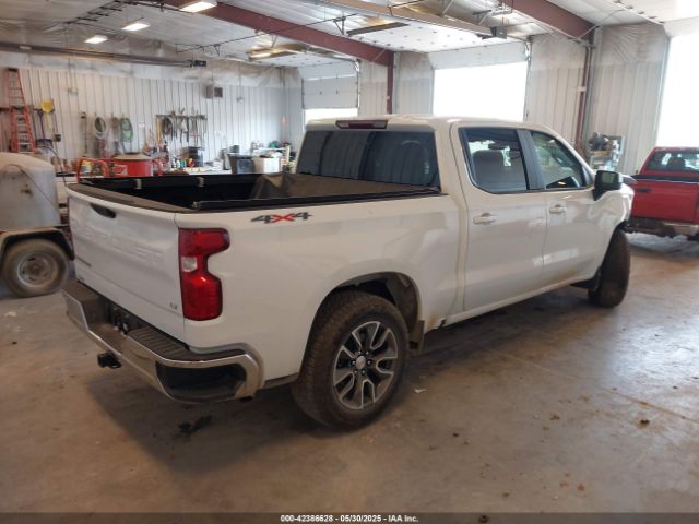 2024 CHEVROLET SILVERADO 1500 1GCPDKEK7RZ319512 Photo 3