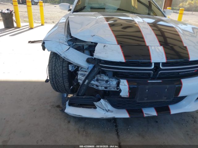 2C3CDXBGXFH856953 Dodge Charger Se