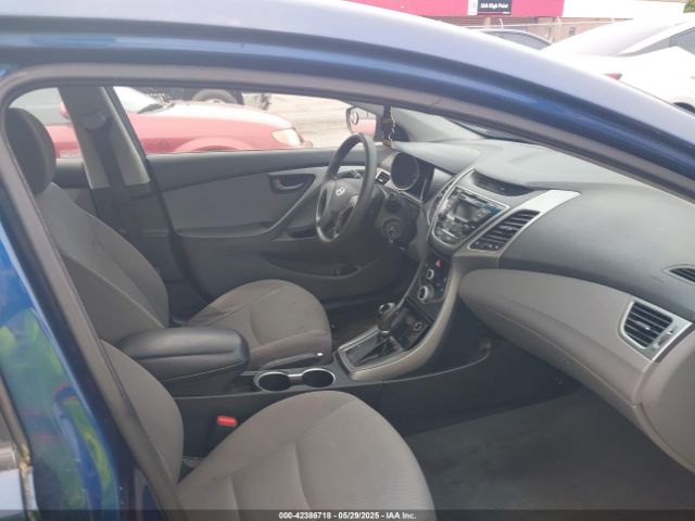 5NPDH4AE6GH663582 Hyundai ELANTRA SE